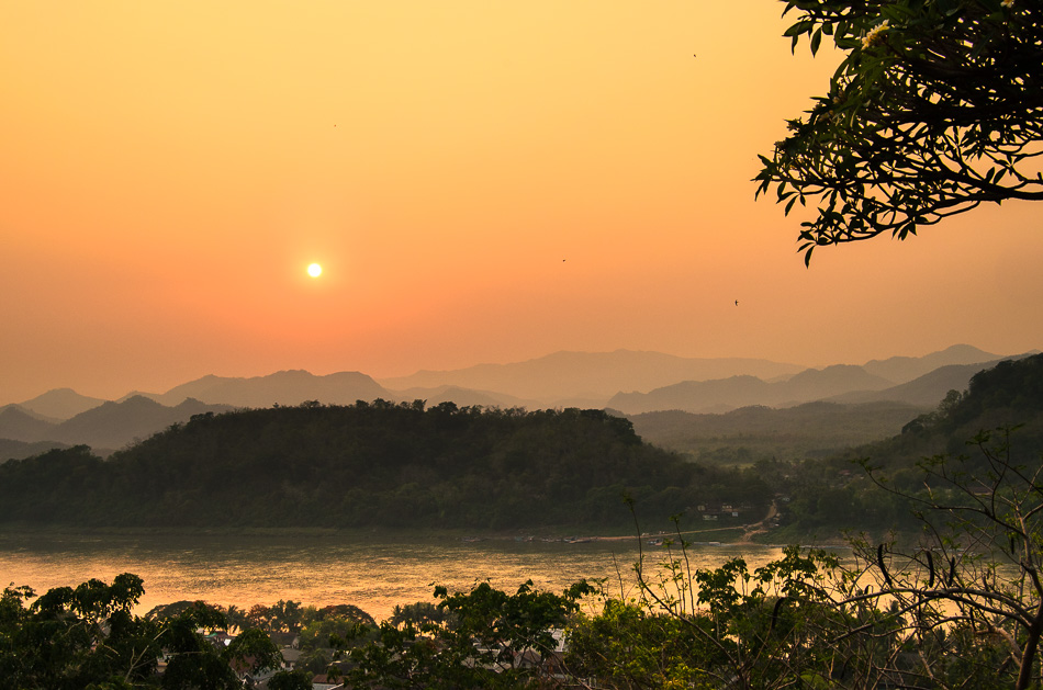 Mount Phu Si sunset