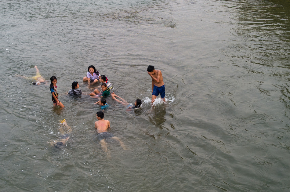 Swimming Nam Song river